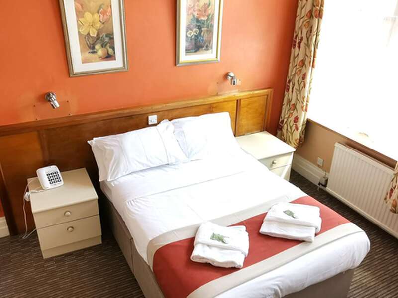 Double En-suite Room (inc. Breakfast)